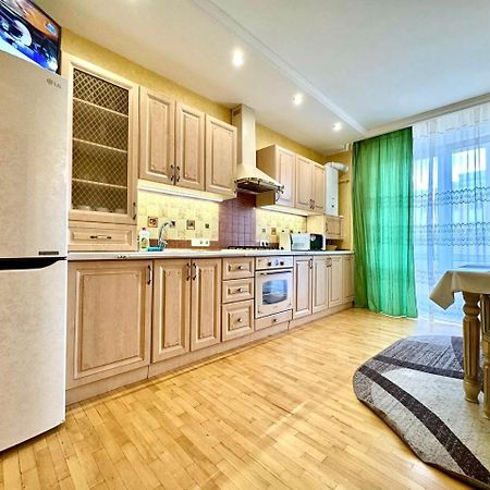 Apartpoltava Вишукані Просторі Апартаменти, Аграрний Університет, Звітна Документація Esterno foto
