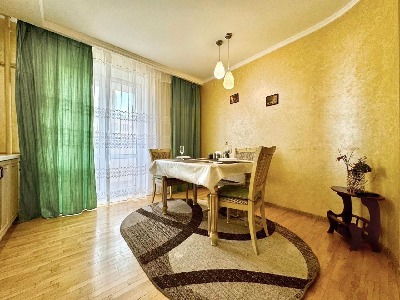 Apartpoltava Вишукані Просторі Апартаменти, Аграрний Університет, Звітна Документація Esterno foto