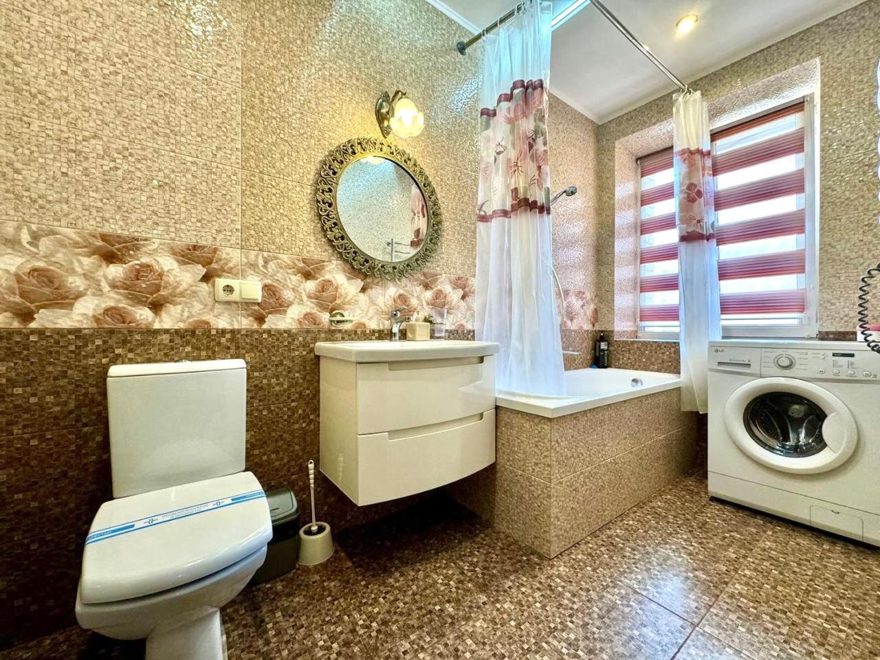 Apartpoltava Вишукані Просторі Апартаменти, Аграрний Університет, Звітна Документація Esterno foto